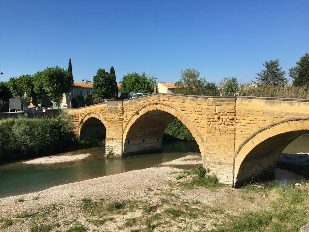 مبيت وإفطار Bédarrides La Bastide المظهر الخارجي الصورة
